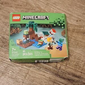 LEGO 21240 Minecraft The Swamp Adventure New Damaged Box